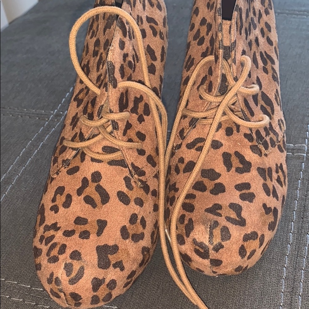 Cheetah Print Booties - Picture 6 of 6